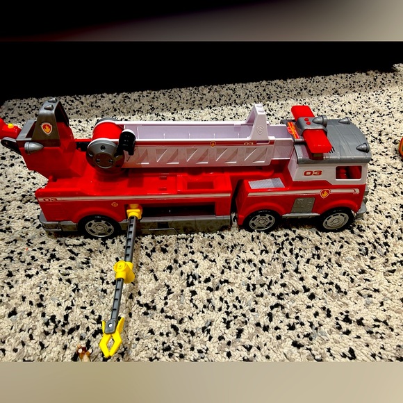 Paw patrol fire truck toy - Picture 3 of 3